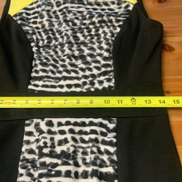 Calvin Klein office dress with stretch, back zipper, pop of colour - Picture 5 of 9